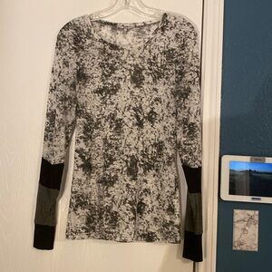 BKE burnout gray and black long sleeve top size medium